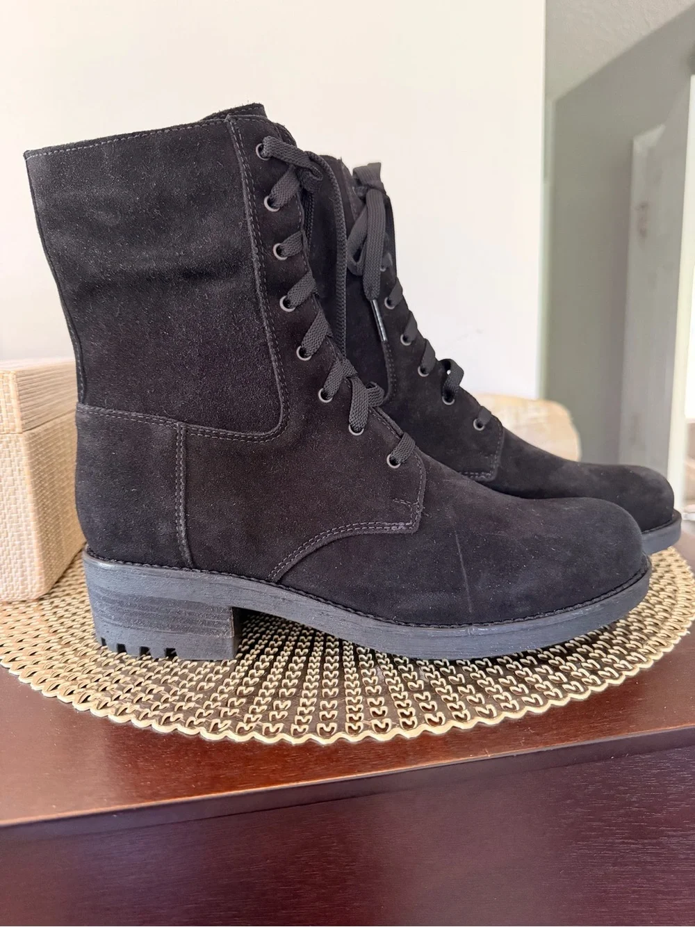 La Canadienne Carolina Waterproof Black Suede Lace-Up Mid Calf Boots Size 8 NWOT - Picture 3 of 9